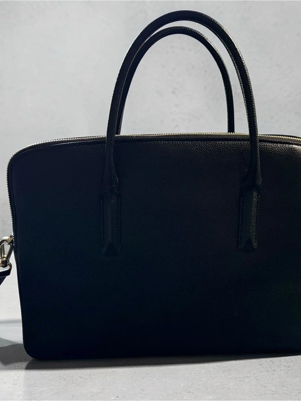 Kate Spade New York Margaux Pebbled Leather Universal Laptop Bag in Black